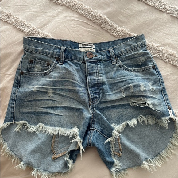 One Teaspoon Juliette Jean Star Shorts - Picture 3 of 3